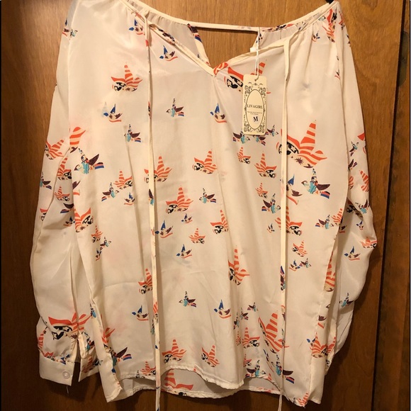 LIVAGIRL TOP SIZE MEDIUM. NWT - Picture 1 of 4